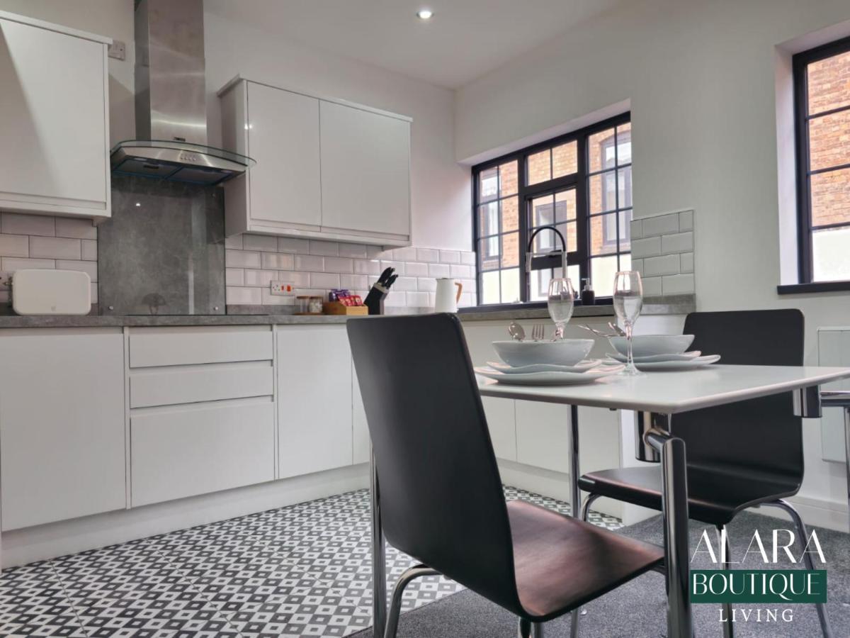 3 Floor Townhouse Luxury Living Alara Boutique Apartment Birmingham Exterior foto