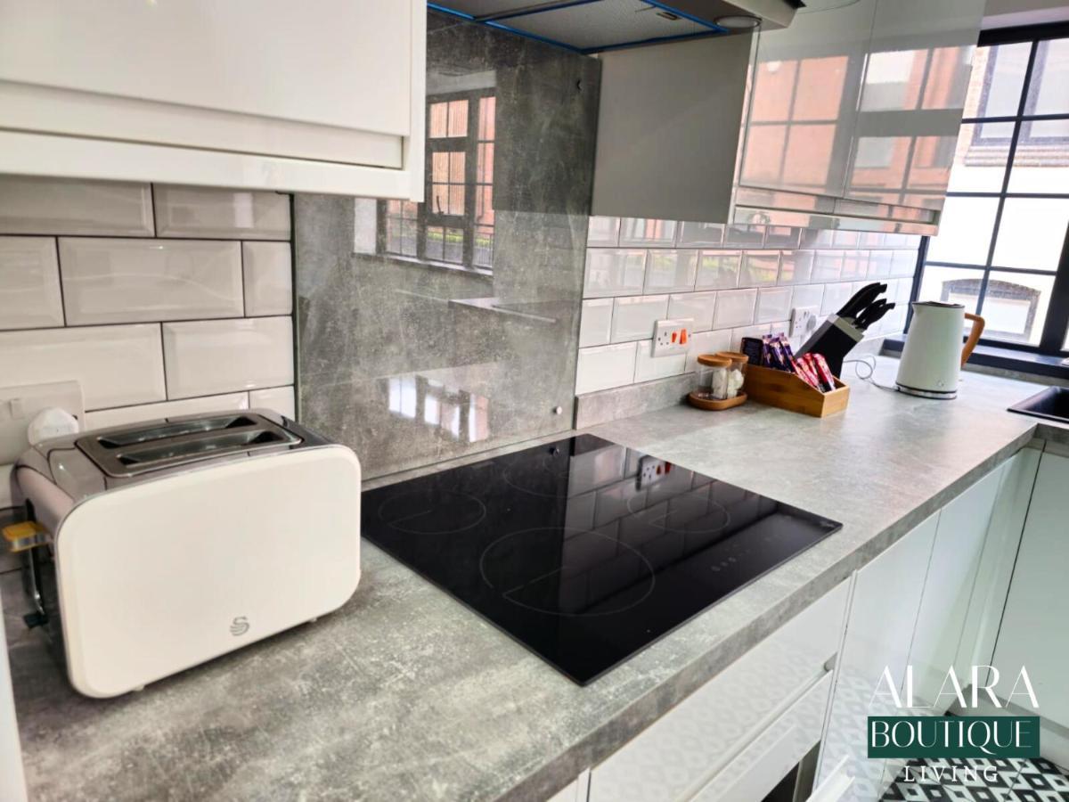 3 Floor Townhouse Luxury Living Alara Boutique Apartment Birmingham Exterior foto