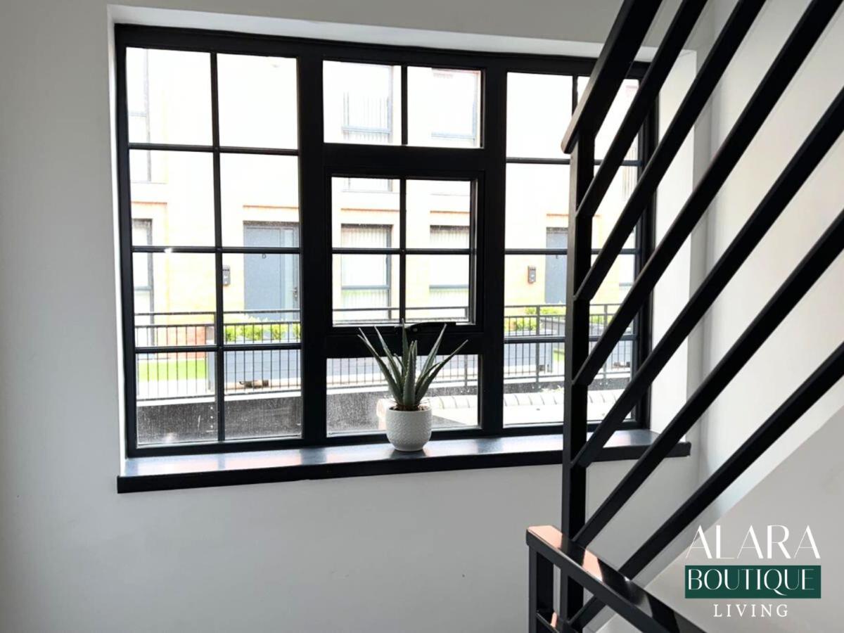 3 Floor Townhouse Luxury Living Alara Boutique Apartment Birmingham Exterior foto