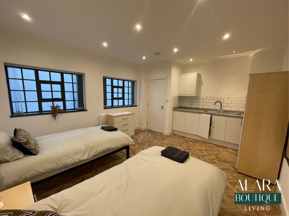 3 Floor Townhouse Luxury Living Alara Boutique Apartment Birmingham Exterior foto