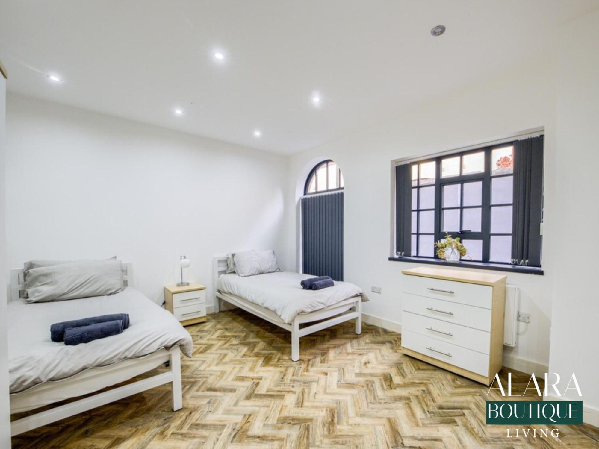 3 Floor Townhouse Luxury Living Alara Boutique Apartment Birmingham Exterior foto