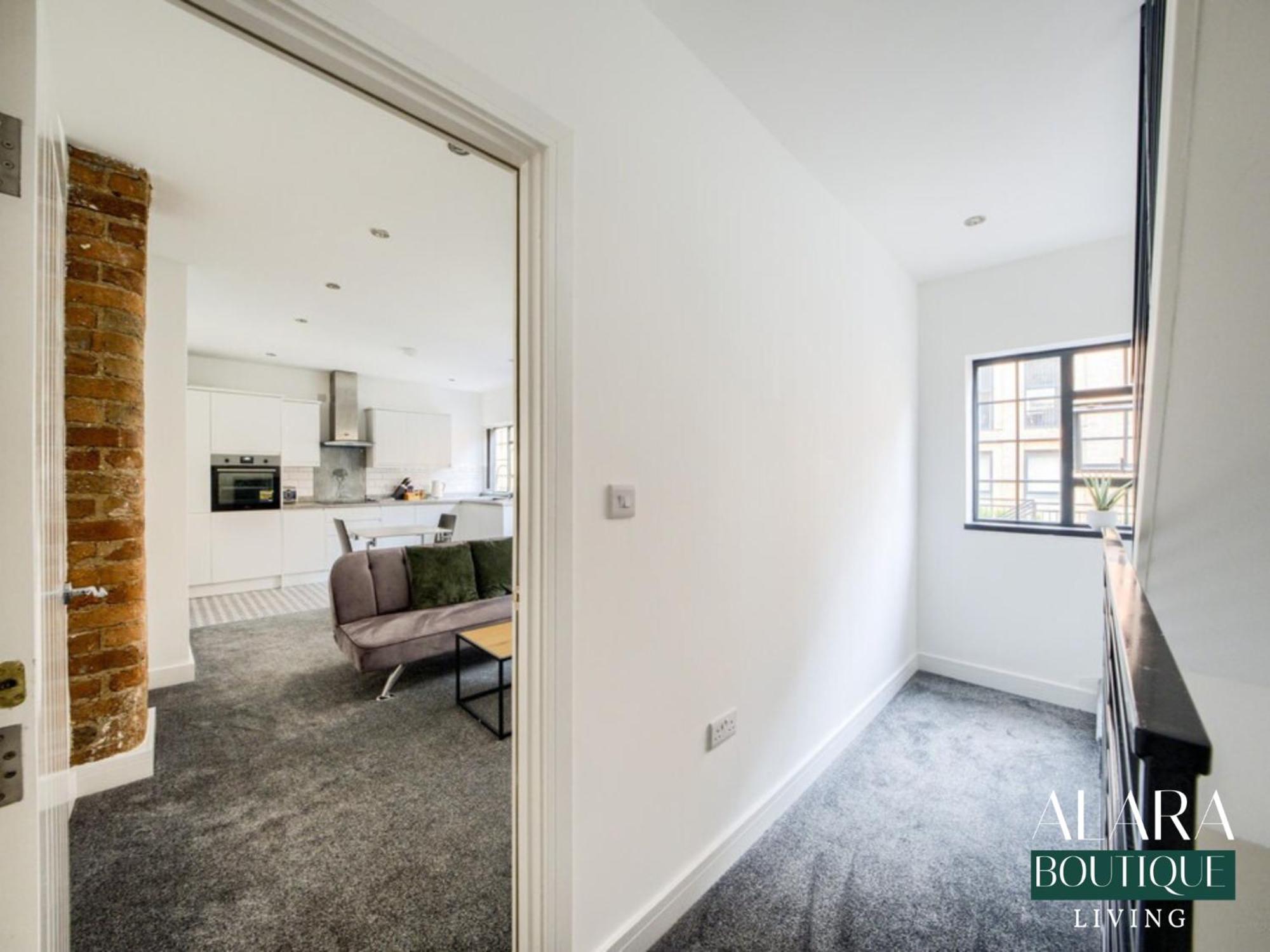 3 Floor Townhouse Luxury Living Alara Boutique Apartment Birmingham Exterior foto